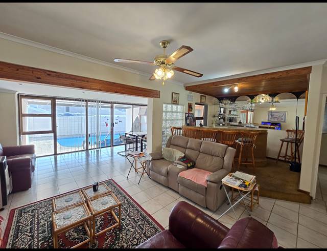 4 BEDROOM HOUSE SOLD IN PANORAMA
